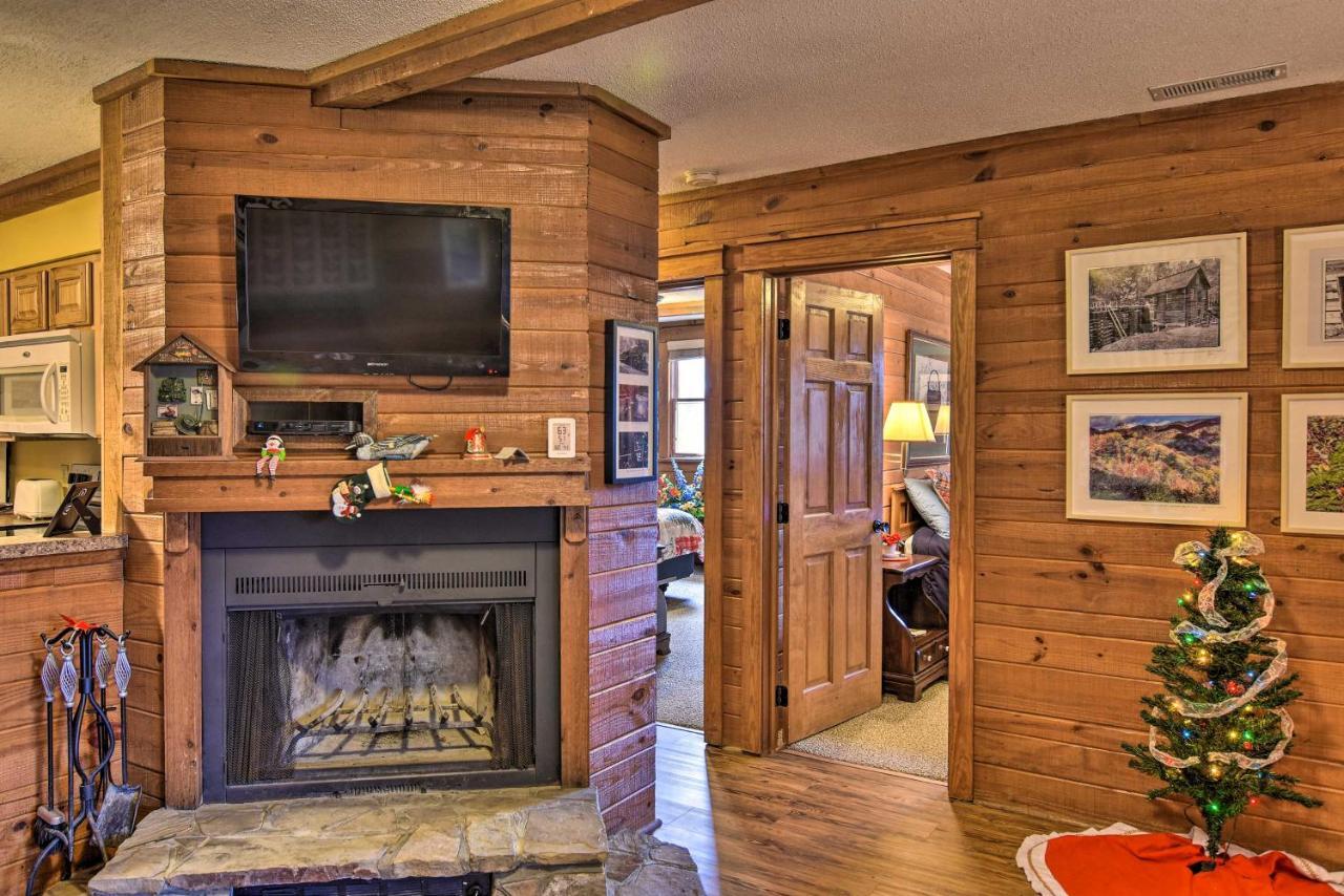 Cozy Cabin With Hot Tub And Smoky Mountain Views! Villa Bryson City Exterior photo