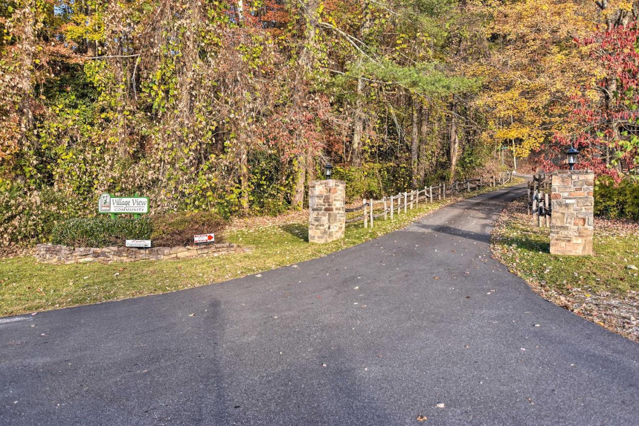 Cozy Cabin With Hot Tub And Smoky Mountain Views! Villa Bryson City Exterior photo